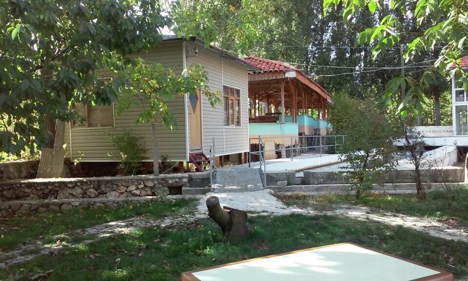 Alanlar Alabalik Ve Otel Ağlasun エクステリア 写真