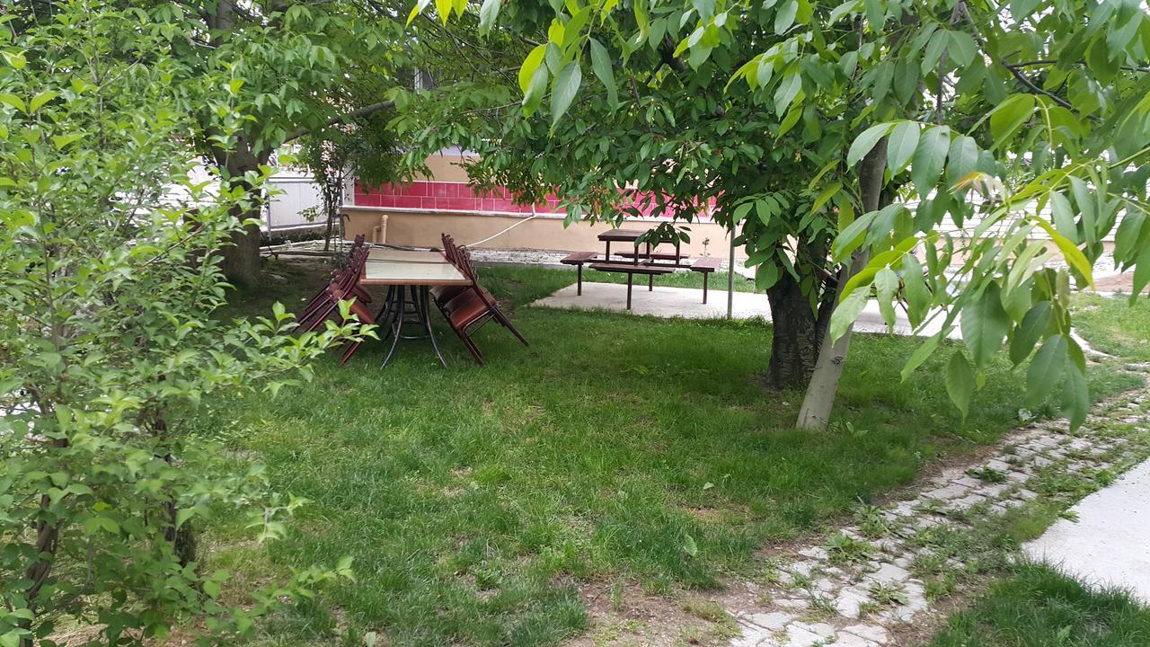 Alanlar Alabalik Ve Otel Ağlasun エクステリア 写真