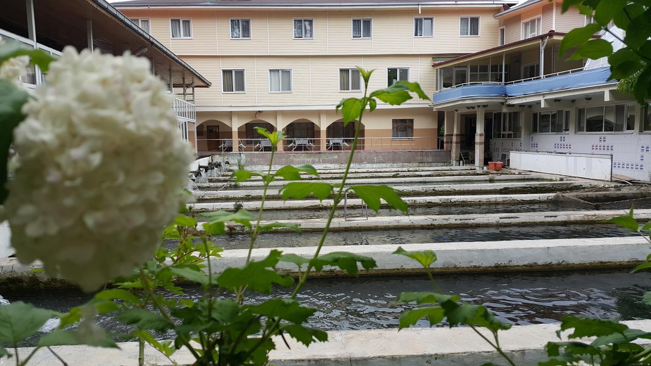 Alanlar Alabalik Ve Otel Ağlasun エクステリア 写真